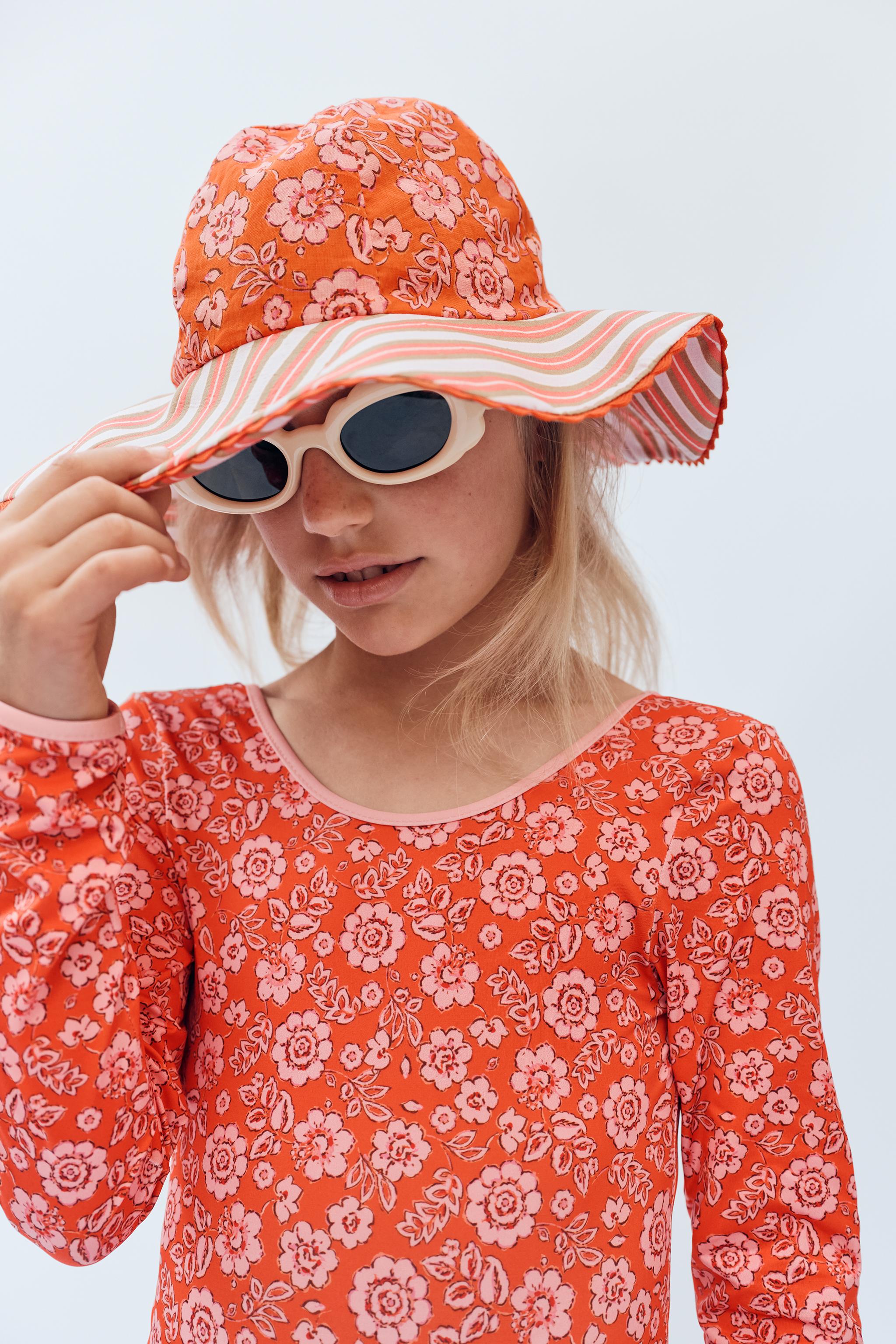 2-14 ANS/ BONNET IMPRIMÉ FLEURS ET RAYURES LIMITED EDITION